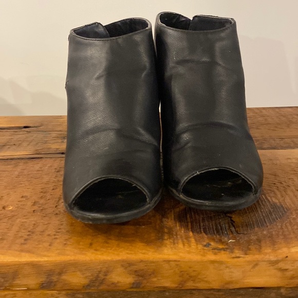 Peep toe block heel - Picture 2 of 6